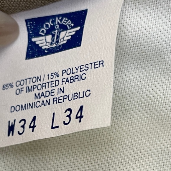 CCO PRICE DROP 🔥🔥 DOCKERS Khaki Pleated Pant Relaxed Fit Size 34X34 - Picture 5 of 9